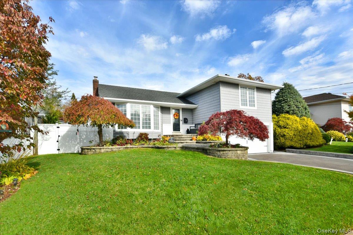 72 Narwood Road Massapequa, NY 11758 - Photo 2 of 43