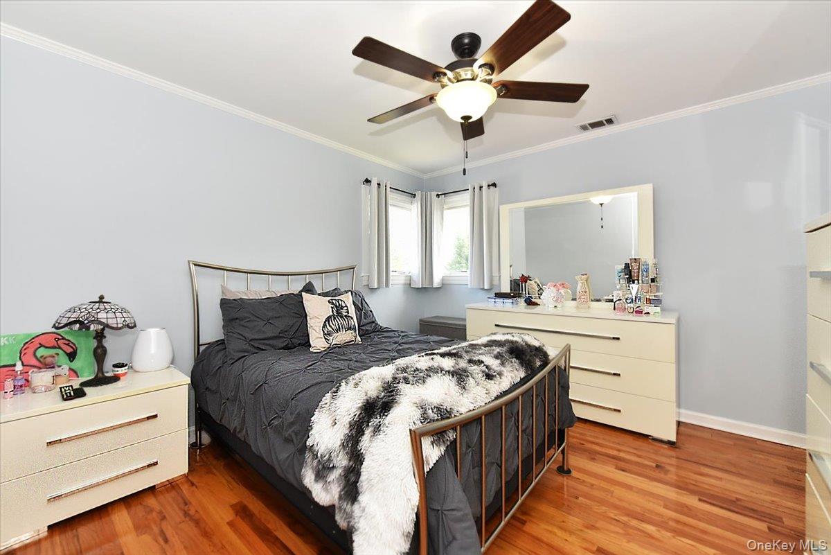 72 Narwood Road Massapequa, NY 11758 - Photo 23 of 43