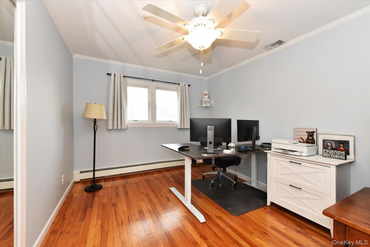 72 Narwood Road Massapequa, NY 11758 - Photo 24 of 43