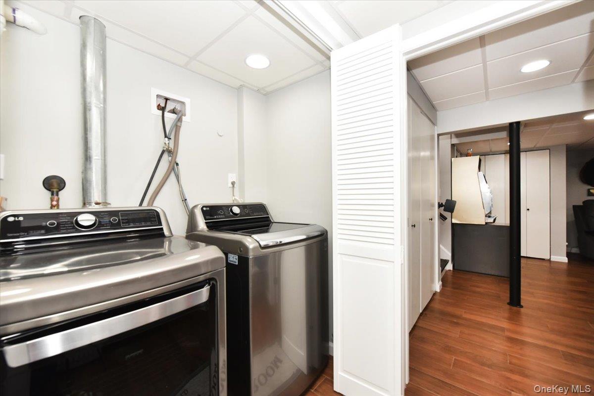 72 Narwood Road Massapequa, NY 11758 - Photo 28 of 43