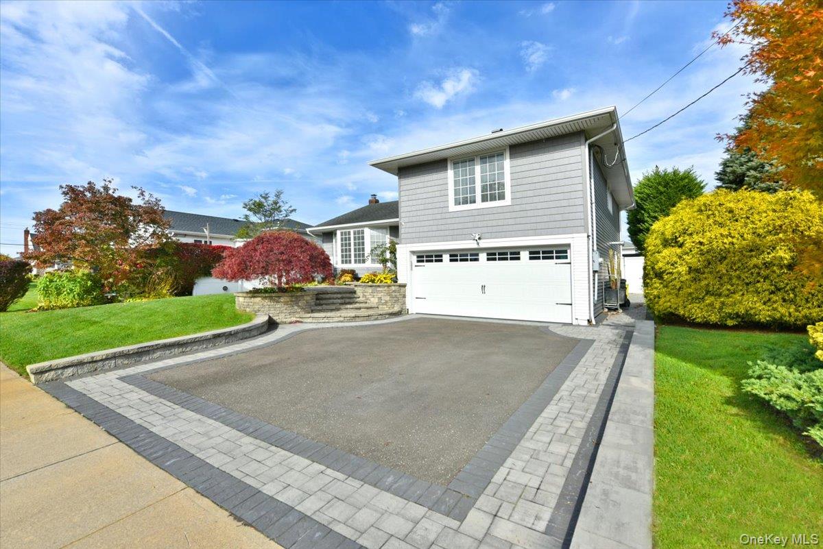 72 Narwood Road Massapequa, NY 11758 - Photo 3 of 43