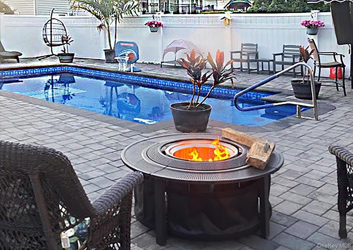 72 Narwood Road Massapequa, NY 11758 - Photo 40 of 43