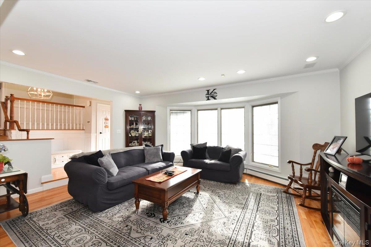 72 Narwood Road Massapequa, NY 11758 - Photo 6 of 43