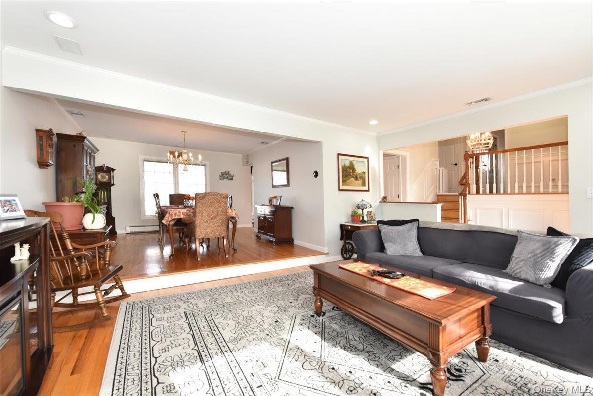 72 Narwood Road Massapequa, NY 11758 - Photo 9 of 43