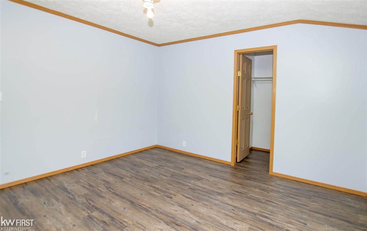 9416 East Richfield Road Davison, MI 48423 - Photo 16 of 25 50048079-15.JPG