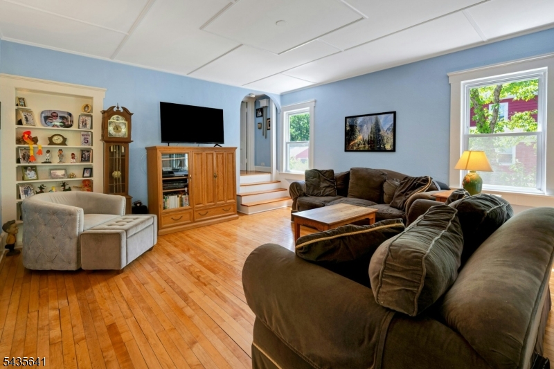 331 Chestnut Street Stirling, NJ 07980 - Photo 5 of 38
