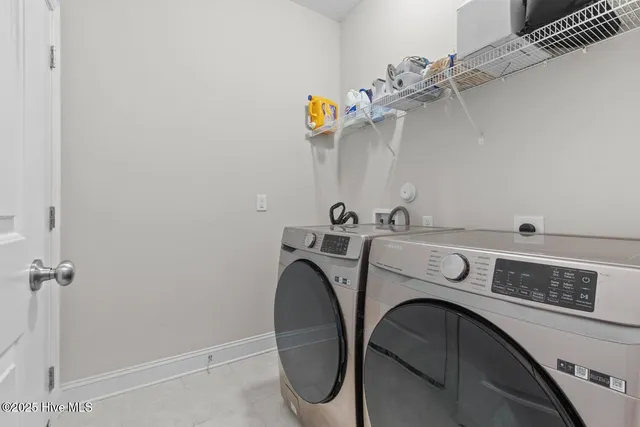 $354,900 | 204 Old Field School Lane, Jacksonville, NC 28546