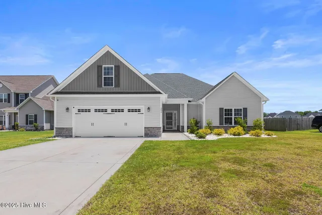 $354,900 | 204 Old Field School Lane, Jacksonville, NC 28546