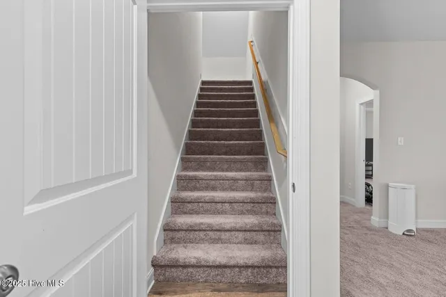 $354,900 | 204 Old Field School Lane, Jacksonville, NC 28546