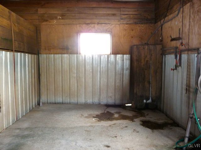 9322 Richmond Road Bangor, PA 18013 - Photo 11 of 45 Gallery Image 11