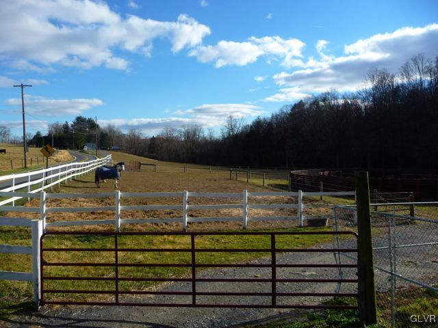 9322 Richmond Road Bangor, PA 18013 - Photo 15 of 45 Gallery Image 15