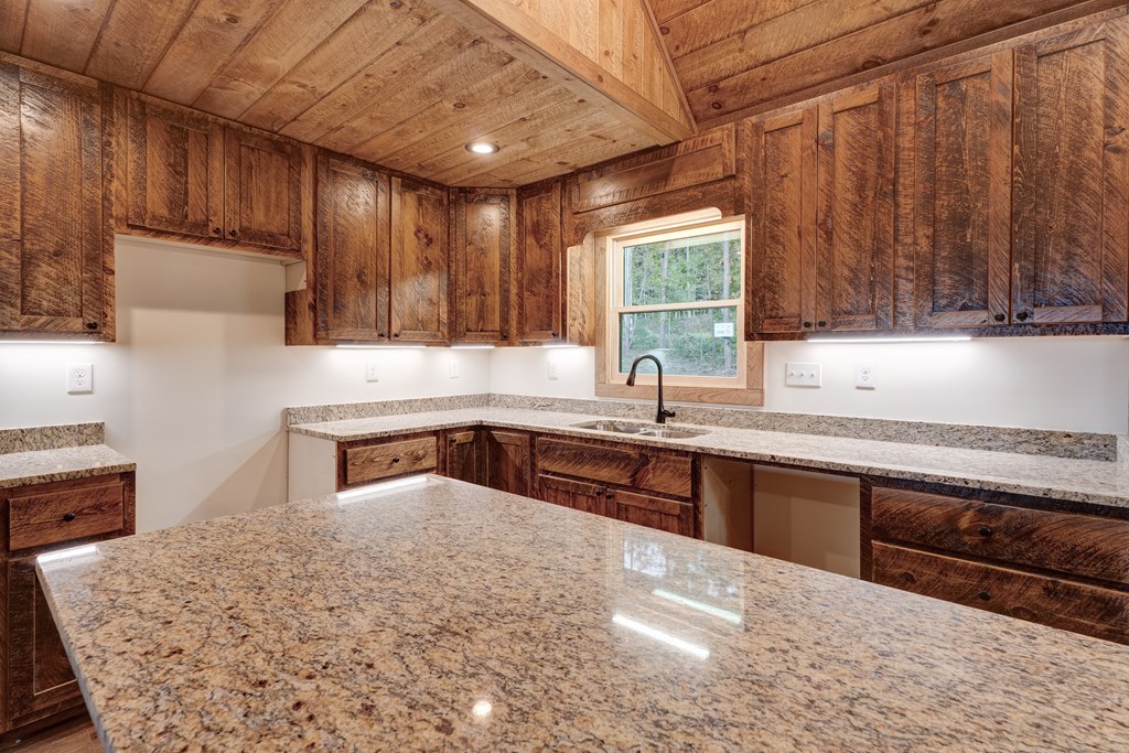 3448 Lickskillet Road Epworth, GA 30541 - Photo 10 of 71 Kitchen