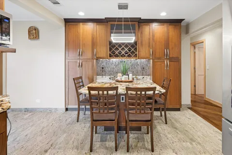 $599,900 | 7730 Brookhaven Avenue, Darien, IL 60561