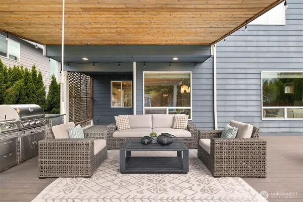 $1,200,000 | 4367 326th Avenue Northeast, Carnation, WA 98014