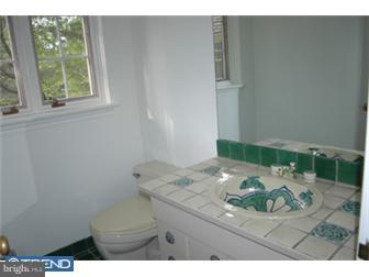 341 Beaumont Road Devon, PA 19333 - Photo 8 of 12