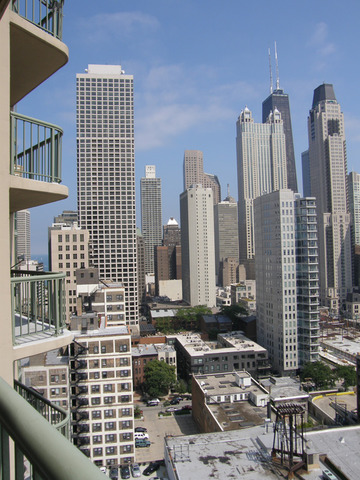 111 West Maple Street, Unit 1806 Chicago, IL 60610 - Photo 7 of 9
