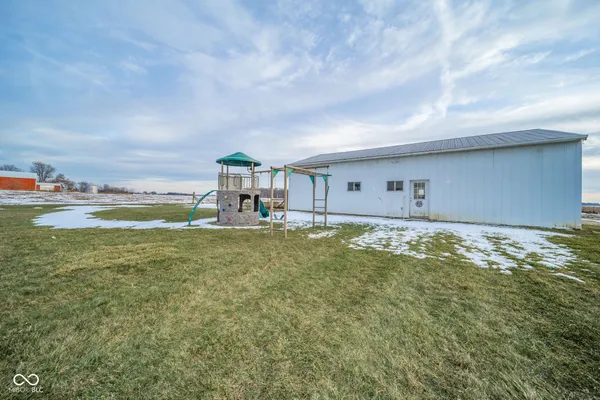 $500,000 | 1909 West County Road 600, Muncie, IN 47302