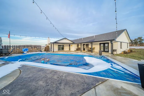 $500,000 | 1909 West County Road 600, Muncie, IN 47302