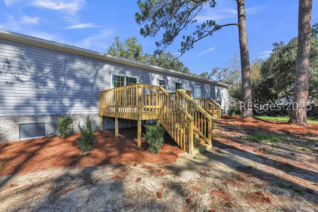 $525,000 | 13 Vine Street, Bluffton, SC 29910