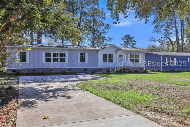 $525,000 | 13 Vine Street, Bluffton, SC 29910