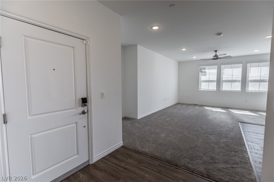 2555 Hampton Road, Unit 8206 Henderson, NV 89052 - Photo 23 of 35 This bright, airy interior features modern design and offers a comfortable living space.