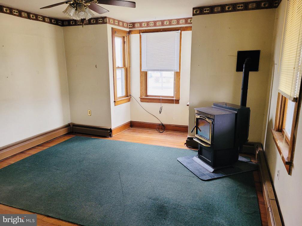 105 Clark Road Stephens City, VA 22655 - Photo 8 of 23 Gallery Image 8