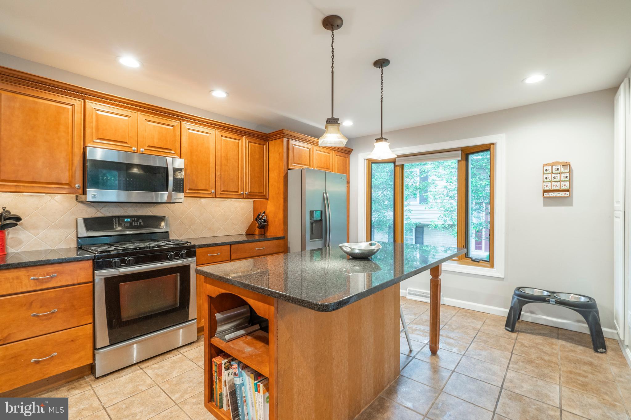 406 Paper Mill Road Oreland, PA 19075 - Photo 4 of 21 Gallery Image 4