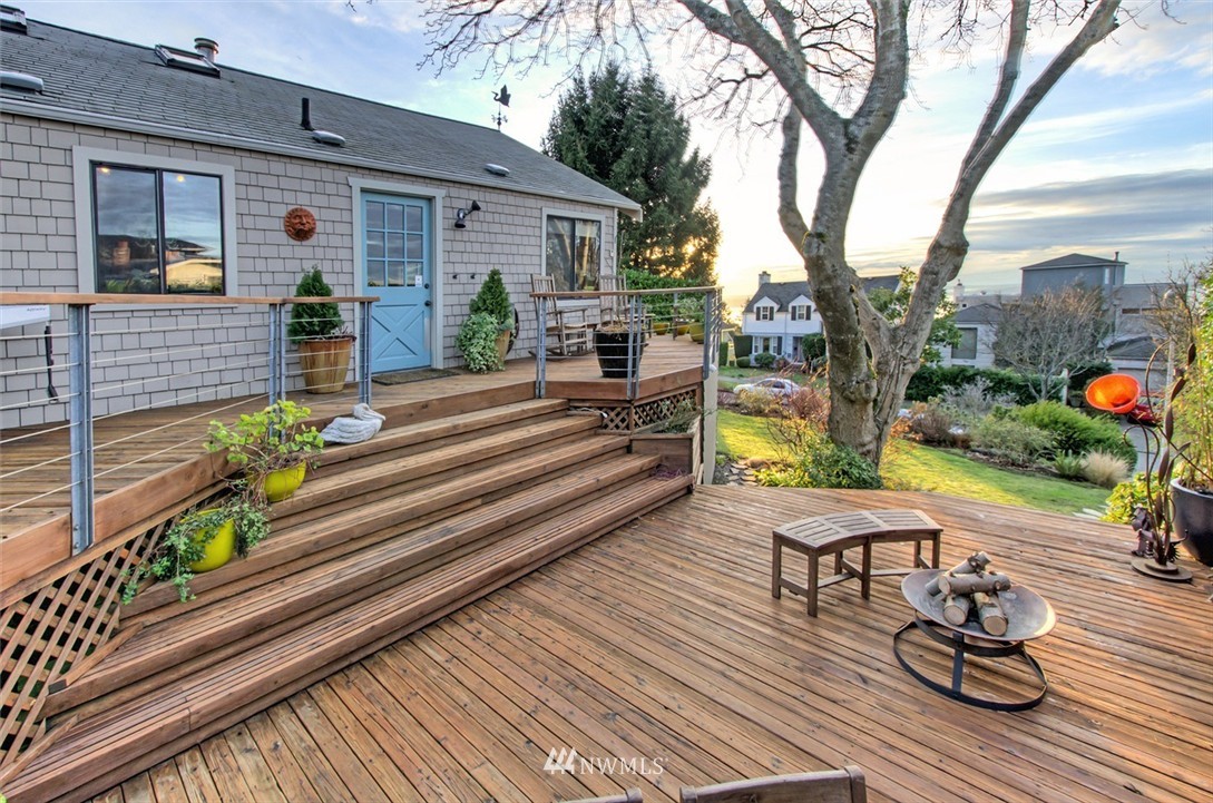 6762 38th Avenue Southwest Seattle, WA 98126 - Photo 5 of 24 Gallery Image 5