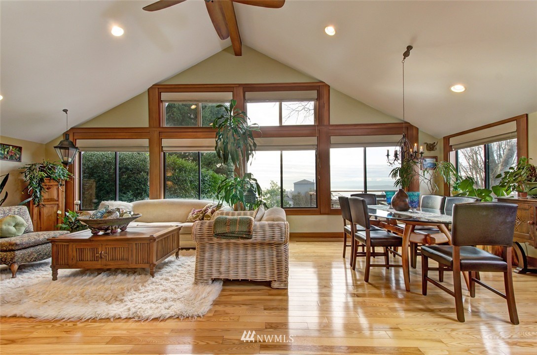 6762 38th Avenue Southwest Seattle, WA 98126 - Photo 6 of 24 Gallery Image 6