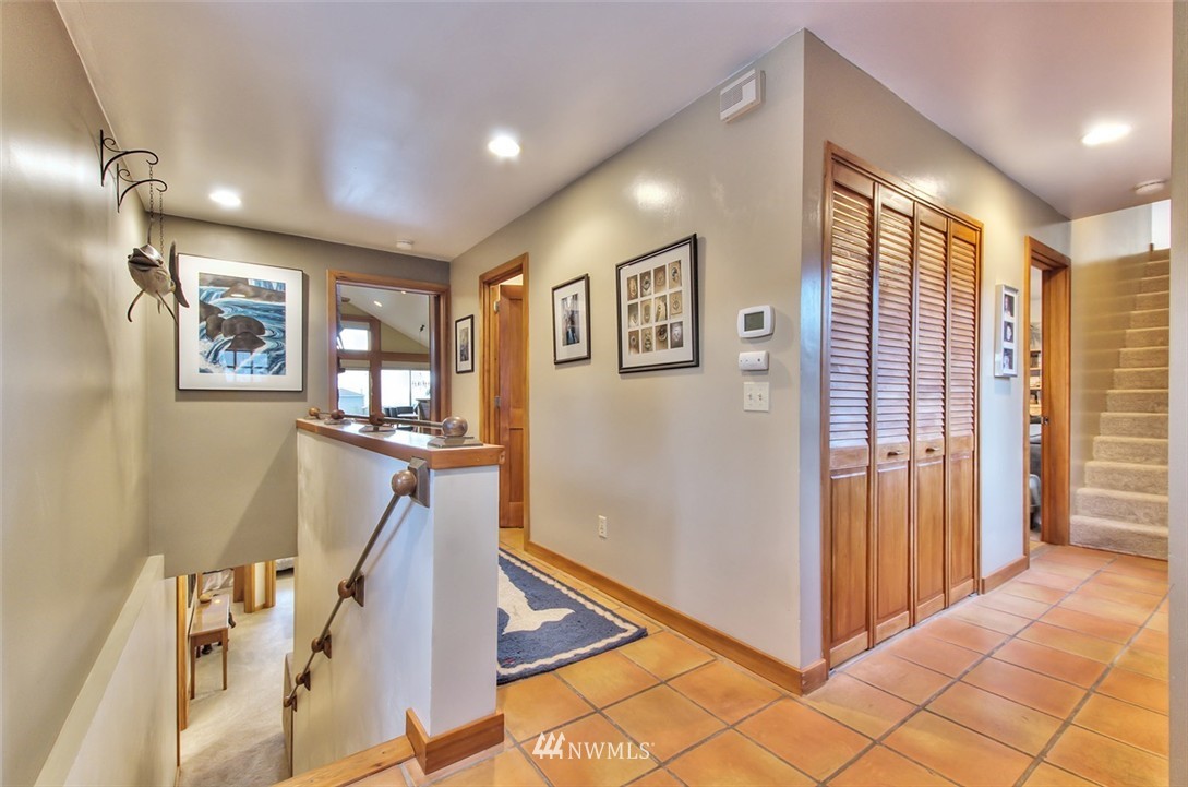 6762 38th Avenue Southwest Seattle, WA 98126 - Photo 10 of 24 Gallery Image 10