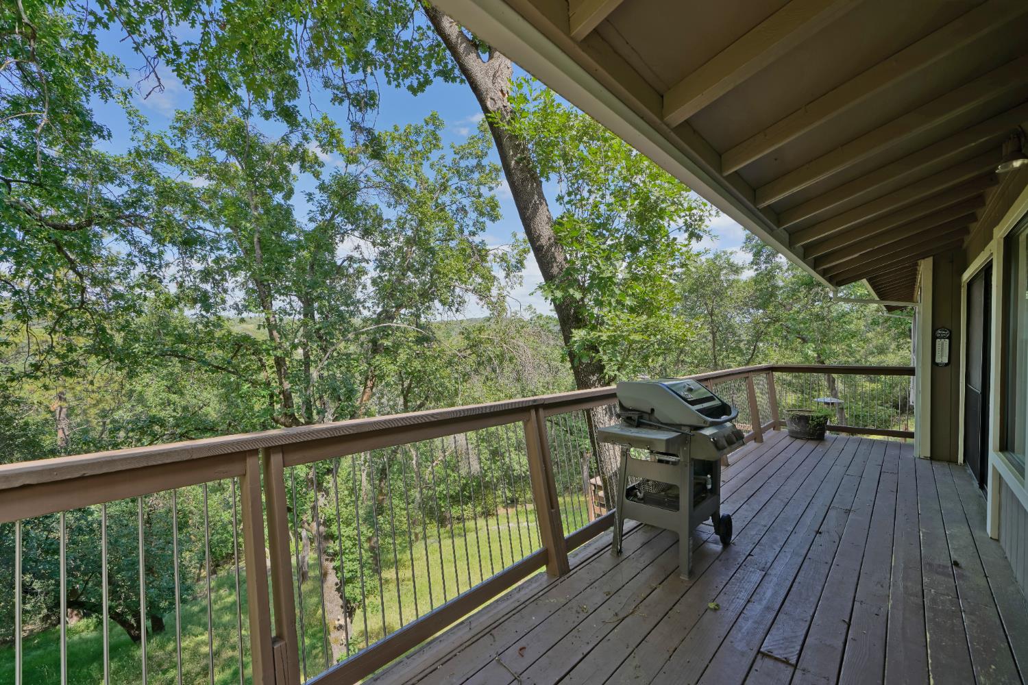 3041 Rising Hill Court Placerville, CA 95667 - Photo 19 of 31 a view of balcony with wooden floor