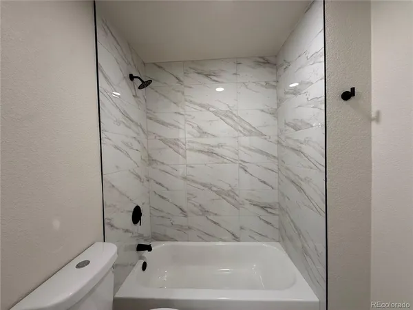 $3,500 | 243 Vance Street, Lakewood, CO 80226