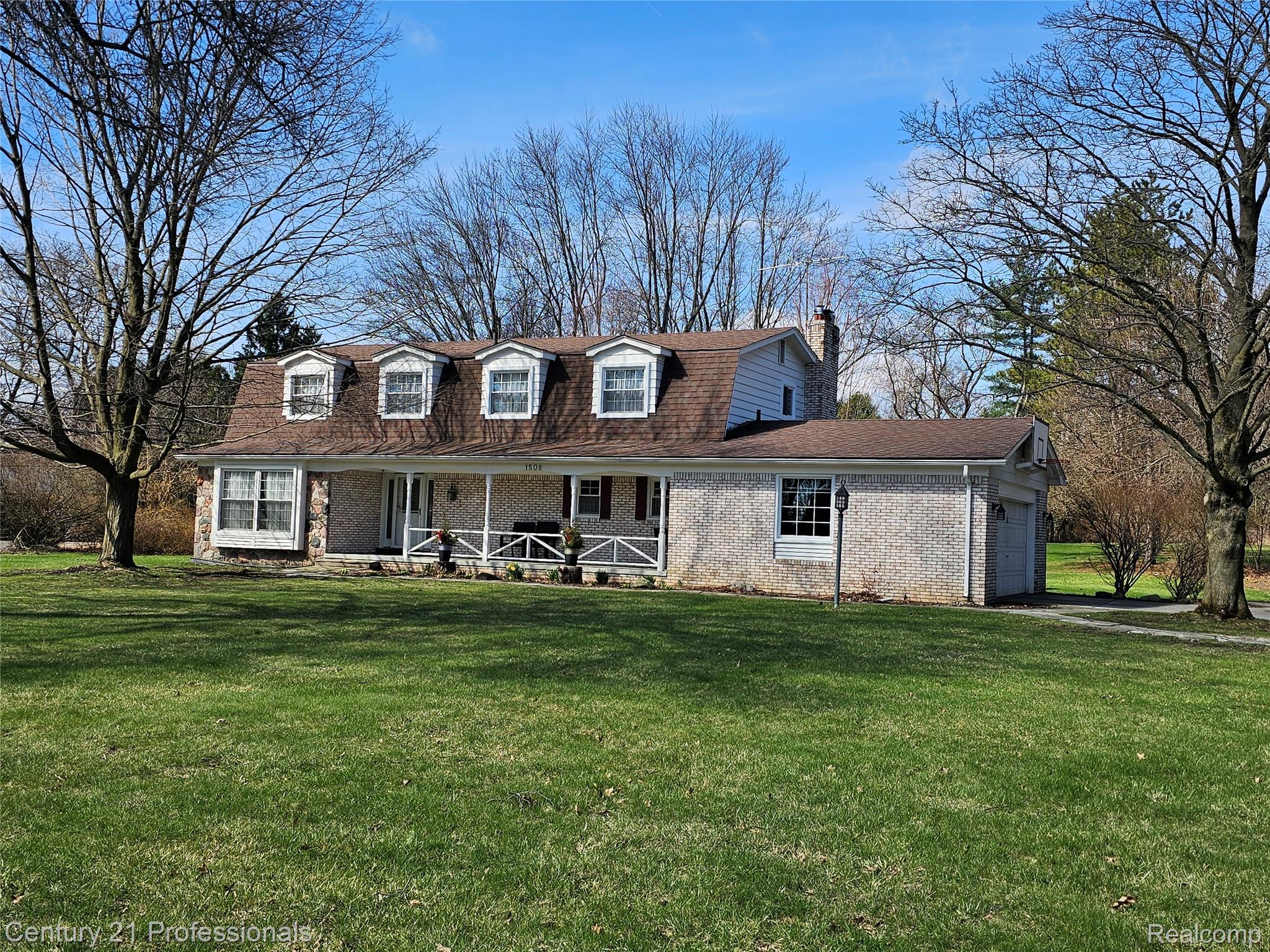 1508 Crooks Road Rochester, MI 48309 - Photo 2 of 43 Front View