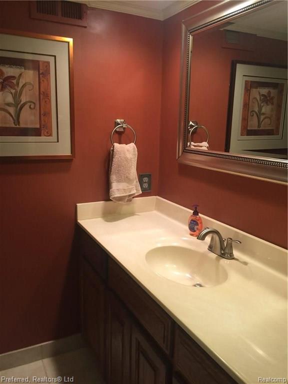 14513 Riverside Street Livonia, MI 48154 - Photo 19 of 22