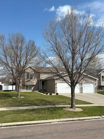 $416,000 | 4357 46th Avenue South, Fargo, ND 58104
