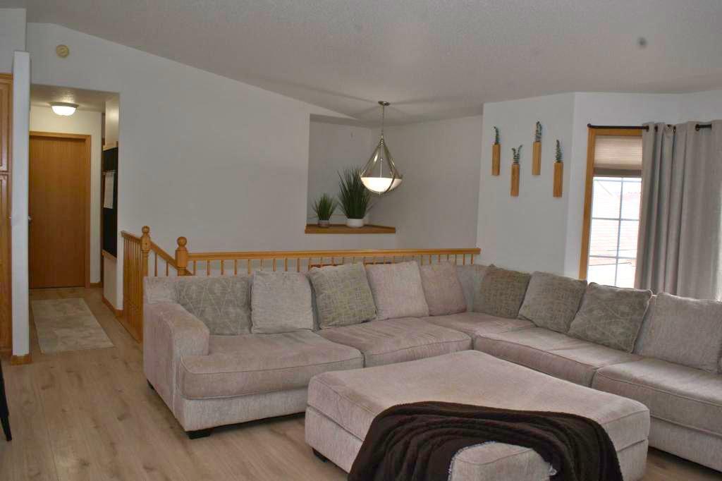 4357 46th Avenue South Fargo, ND 58104 - Photo 3 of 33