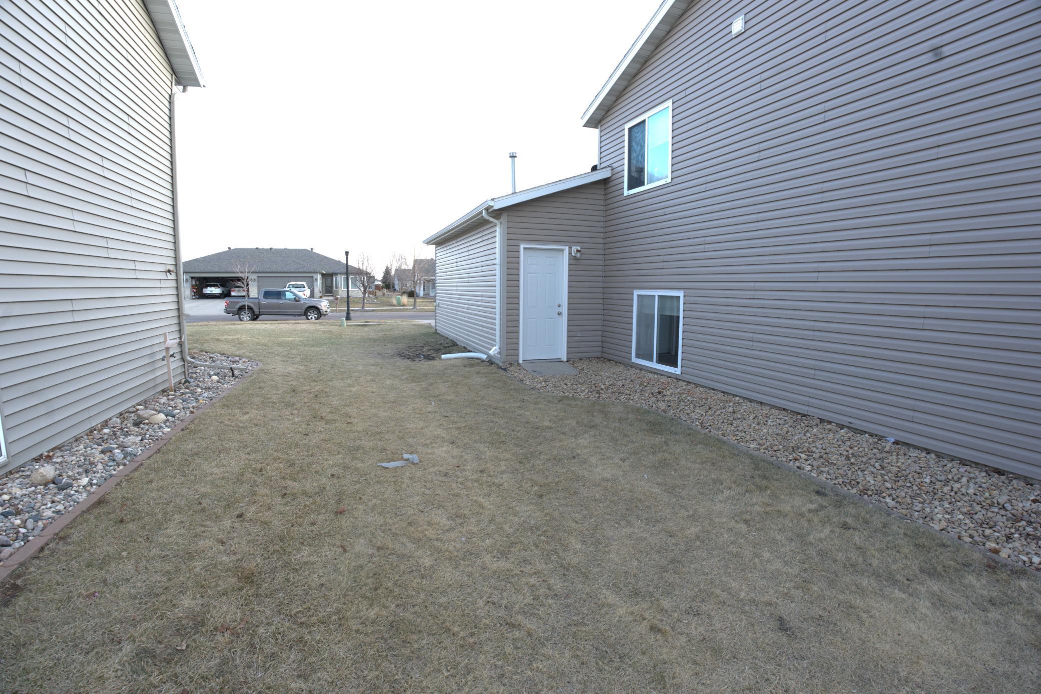 4357 46th Avenue South Fargo, ND 58104 - Photo 32 of 33