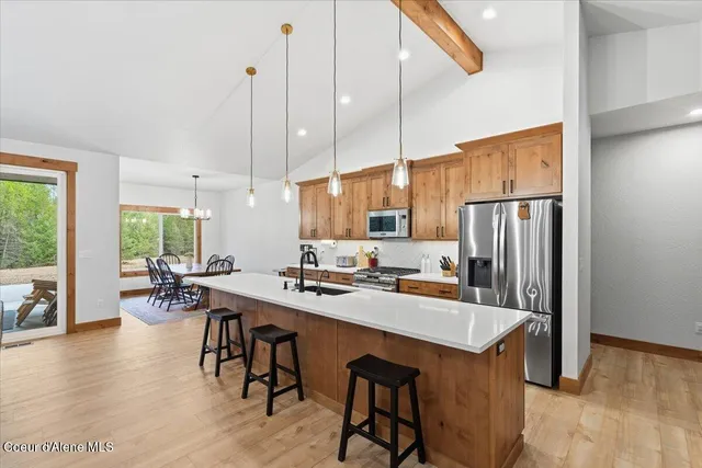 $1,125,000 | 99 Carbonate Lane, Oldtown, ID 83822