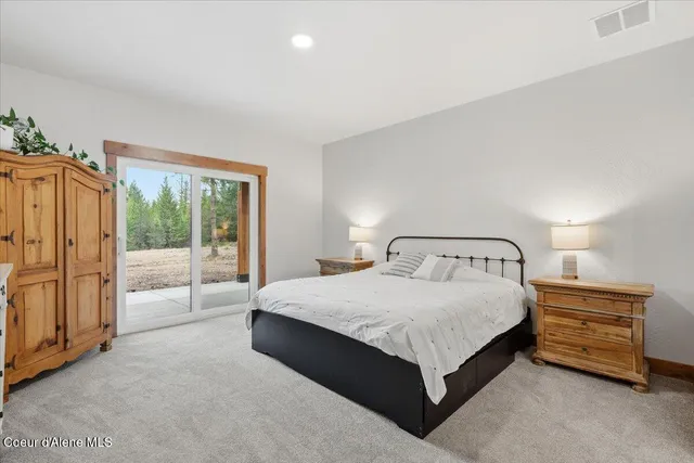 $1,125,000 | 99 Carbonate Lane, Oldtown, ID 83822