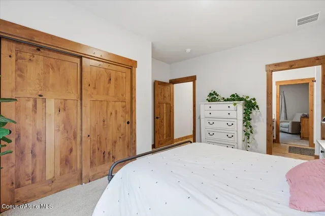 $1,125,000 | 99 Carbonate Lane, Oldtown, ID 83822