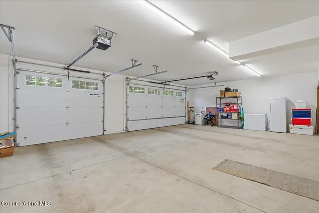 $1,125,000 | 99 Carbonate Lane, Oldtown, ID 83822