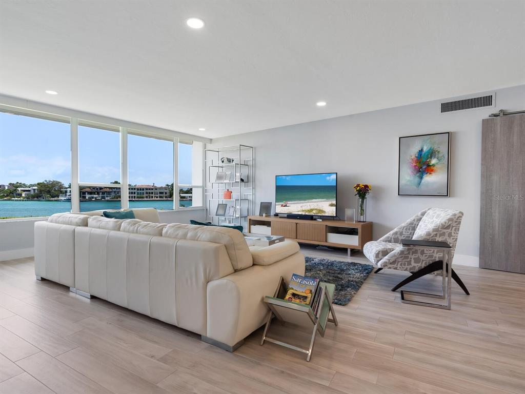 100 Sands Point Road, Unit 305 Longboat Key, FL 34228 - Photo 9 of 65 Gallery Image 9