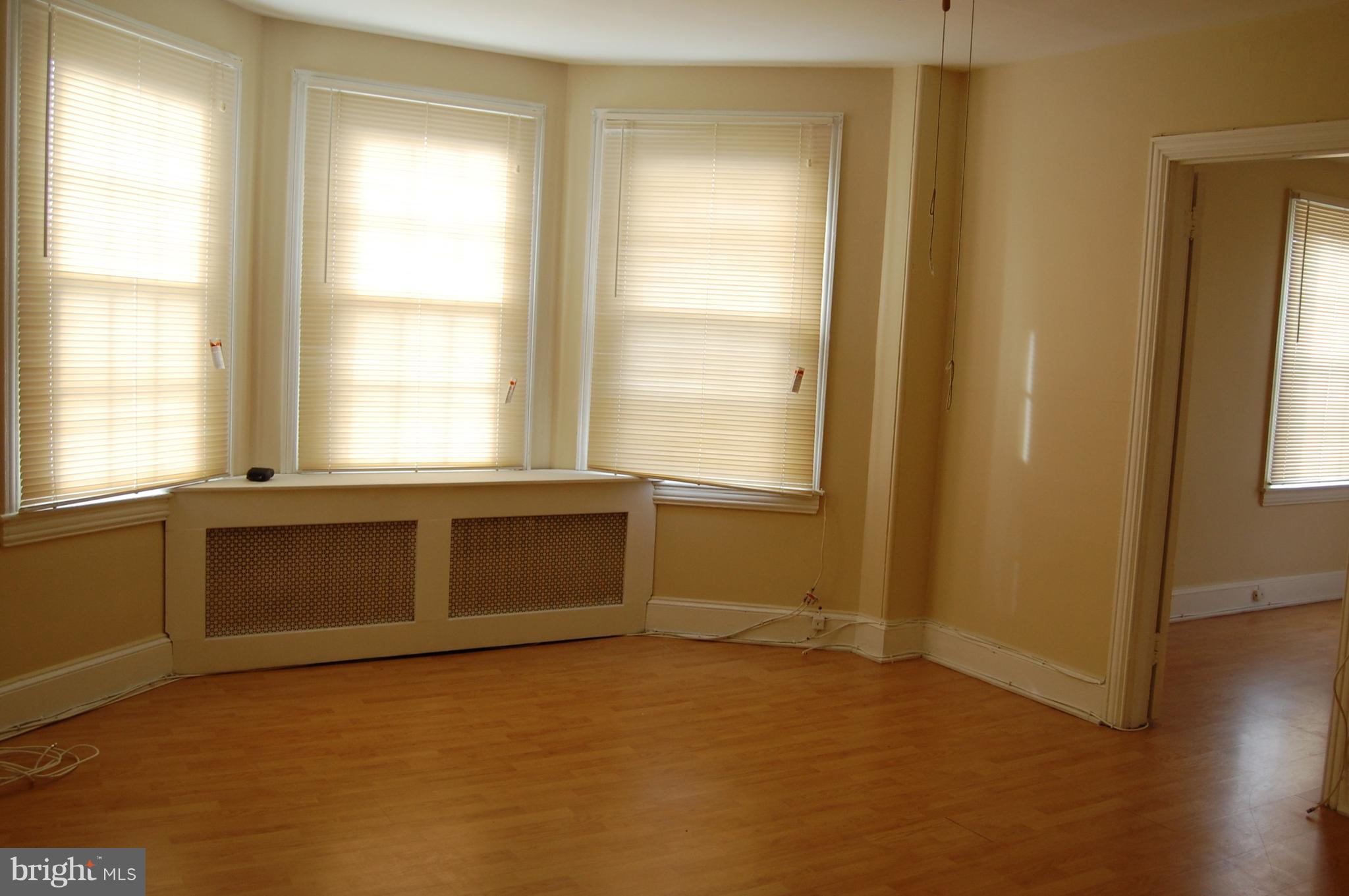 321 Ryers Avenue Cheltenham, PA 19012 - Photo 14 of 30 2nd fl LR