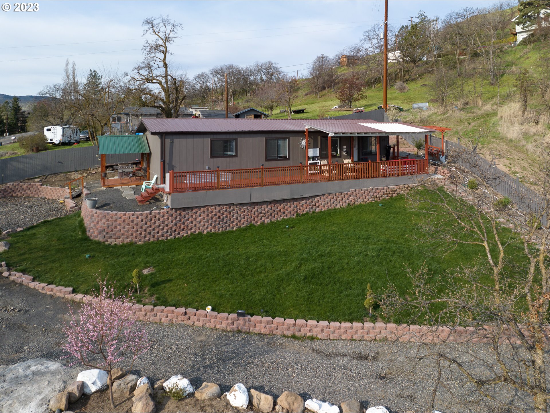 1695 Cherry Heights Road The Dalles, OR 97058 - Photo 1 of 25 Gallery Image 1