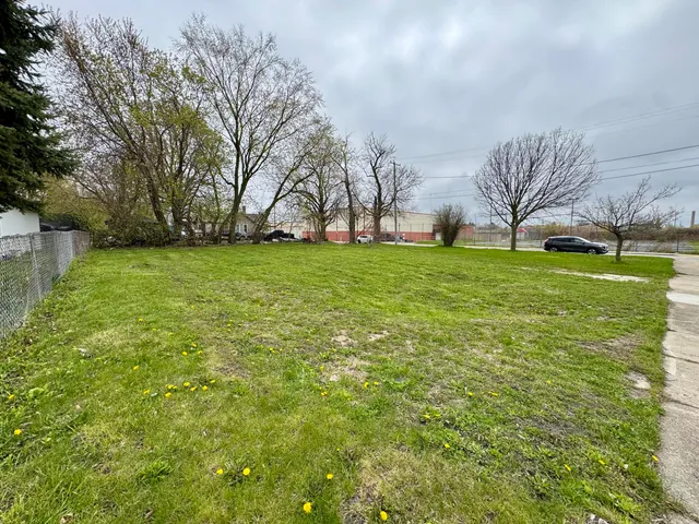 $19,900 | 1337 Kewaunee Street, Racine, WI 53404