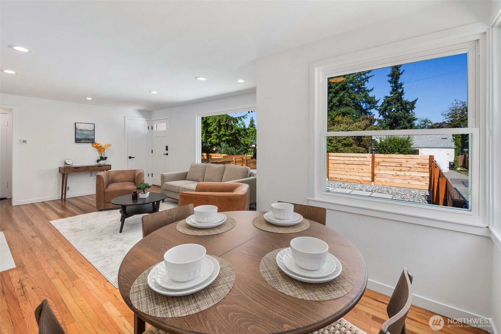 3811 Northeast 89th Street Seattle, WA 98115 - Photo 12 of 31