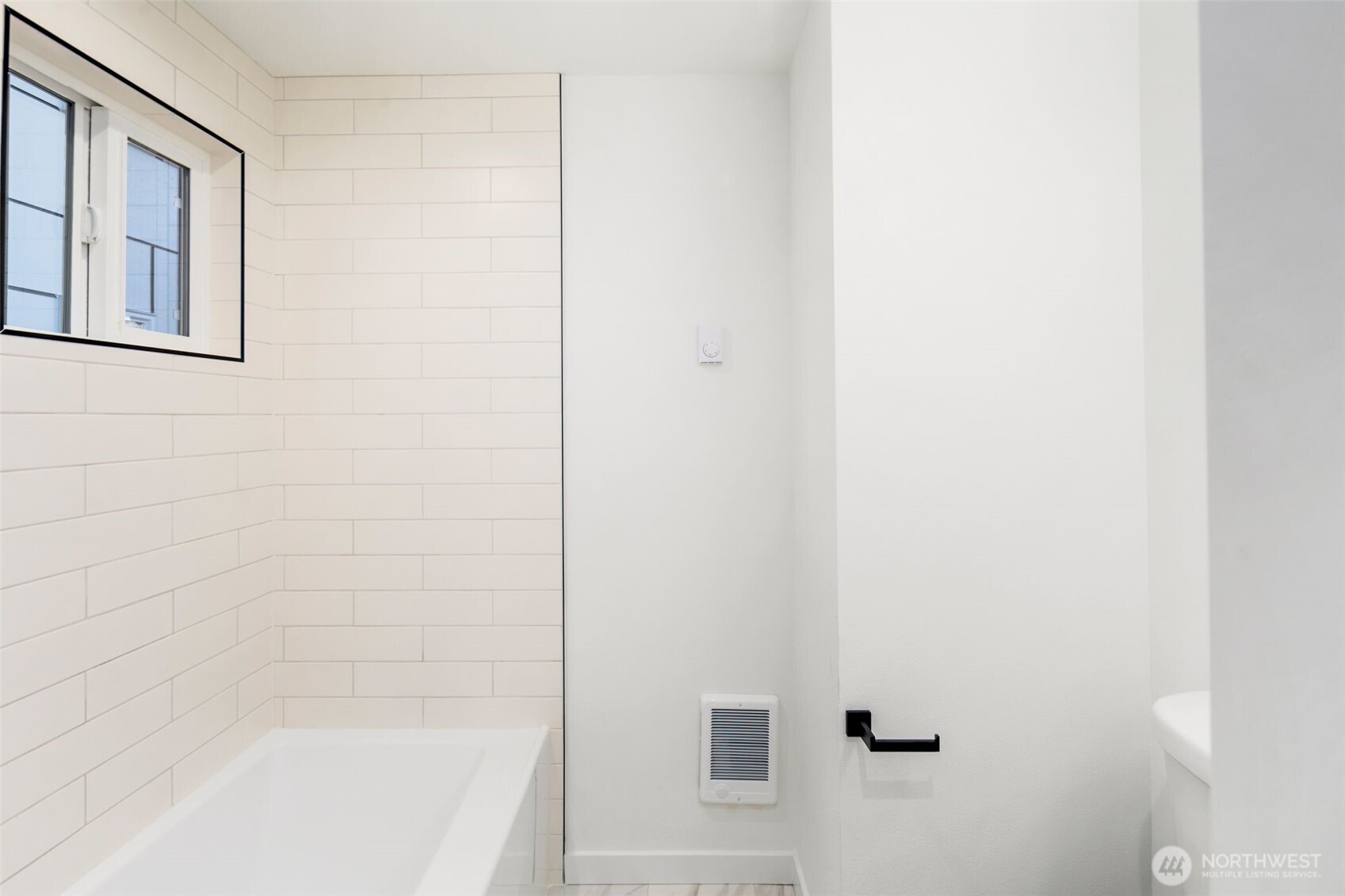 3811 Northeast 89th Street Seattle, WA 98115 - Photo 20 of 31