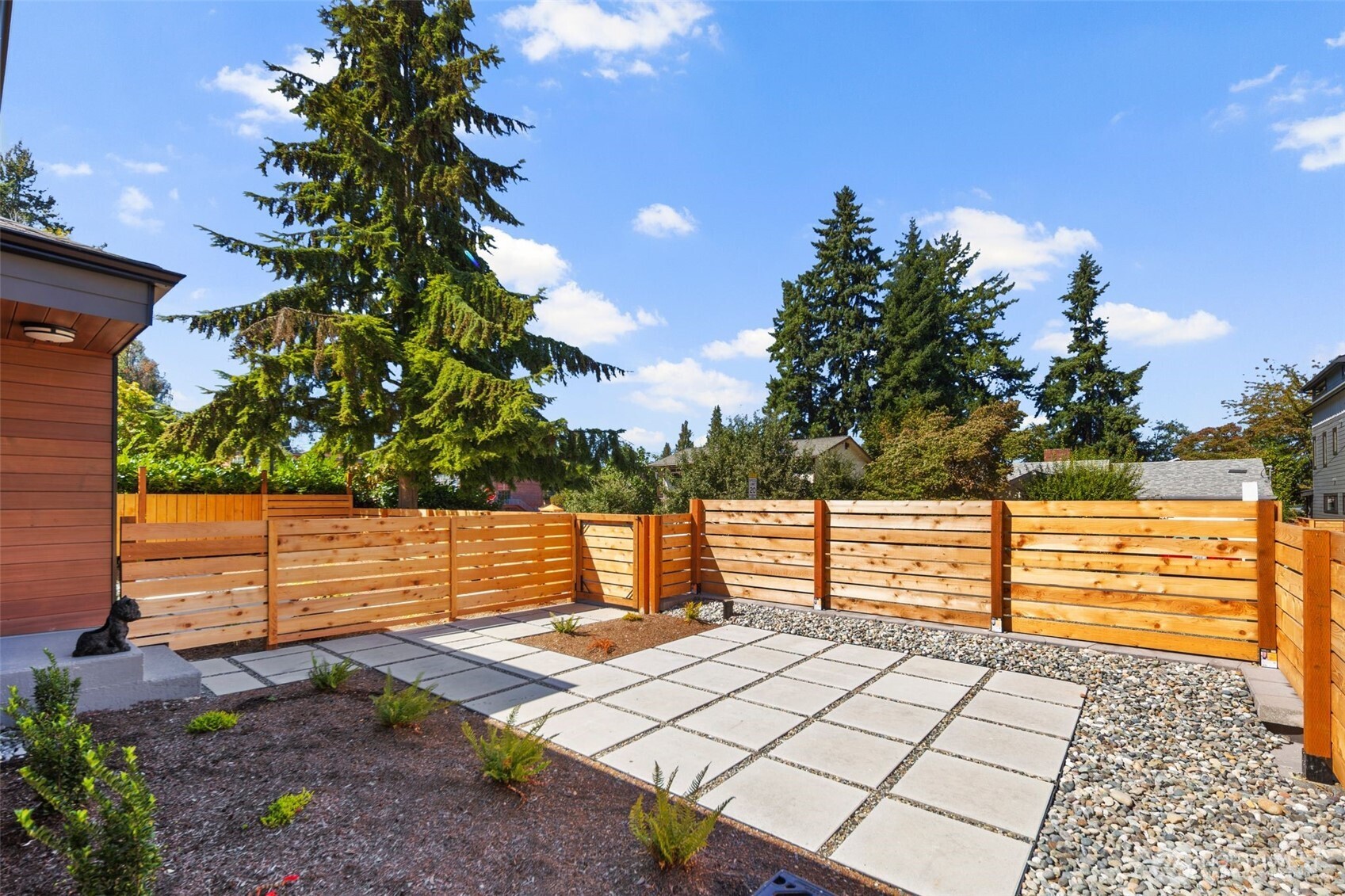 3811 Northeast 89th Street Seattle, WA 98115 - Photo 28 of 31