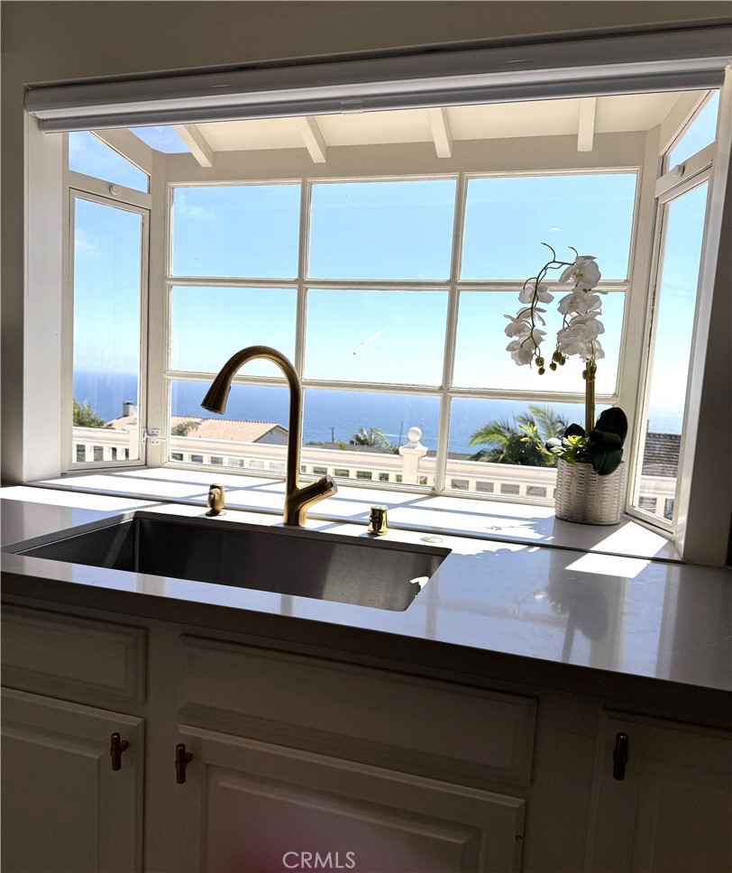30902 Rue De La Pierre Rancho Palos Verdes, CA 90275 - Photo 28 of 66 Amazing view through bay window at kitchen