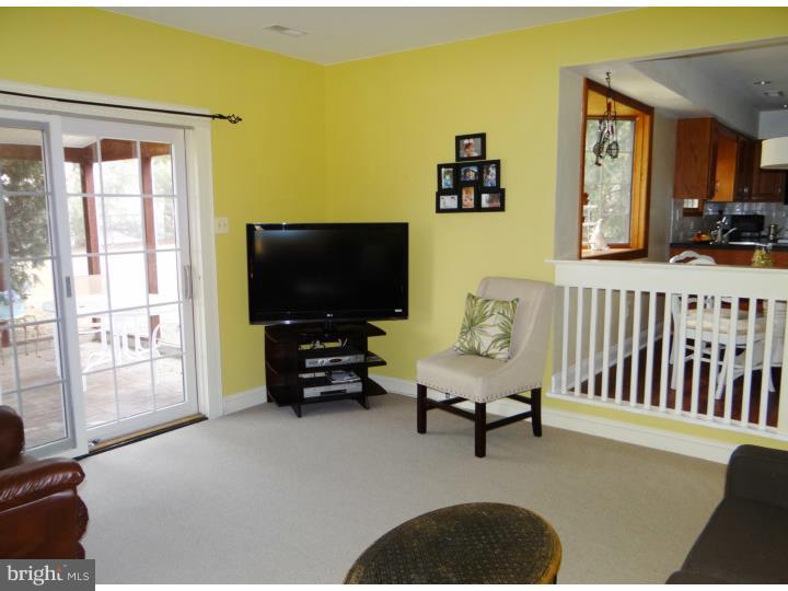 112 Yardley Road Deptford, NJ 08096 - Photo 16 of 25 Family Room